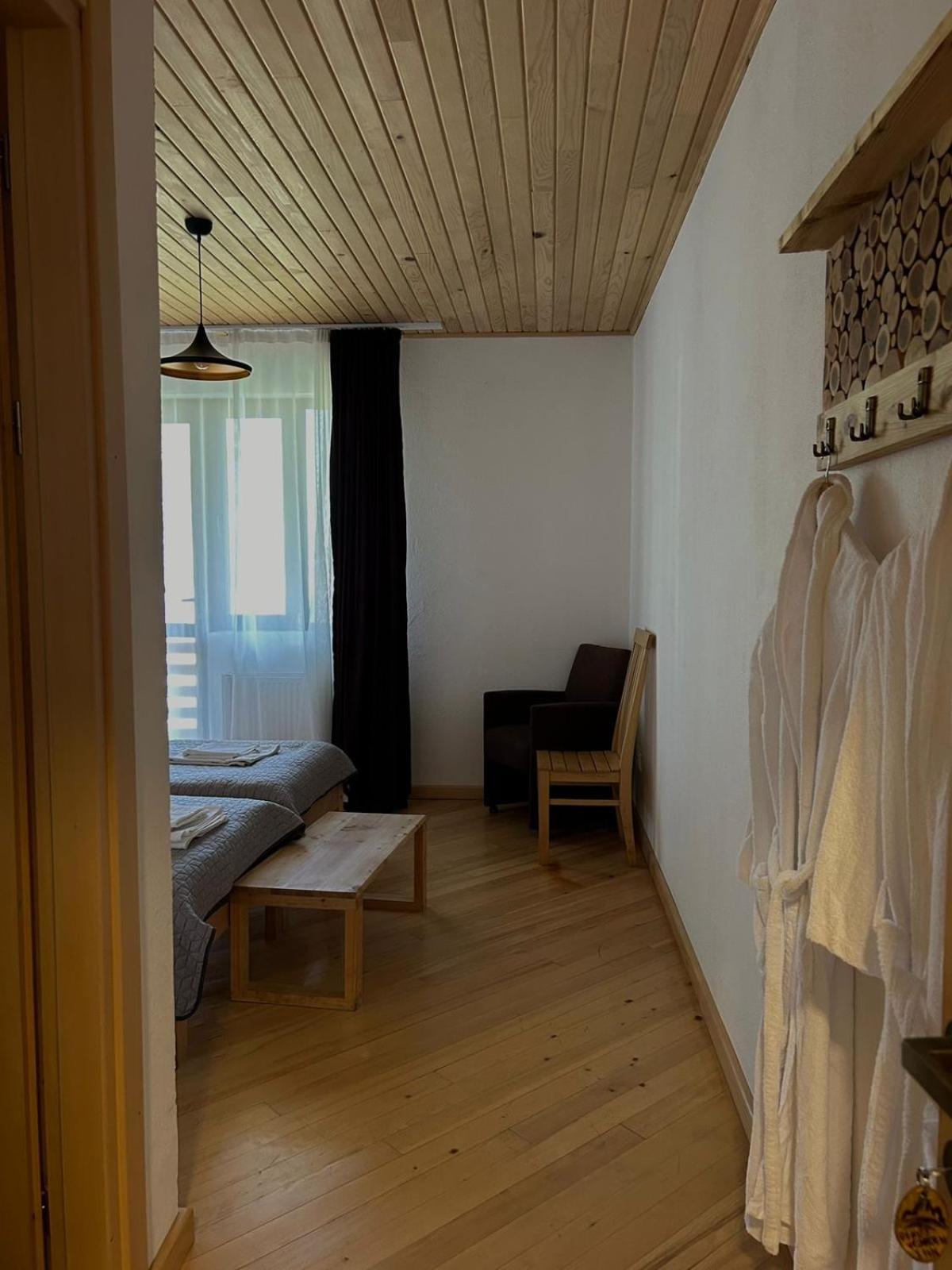 Beko'S Garden Inn Mestia Eksteriør billede